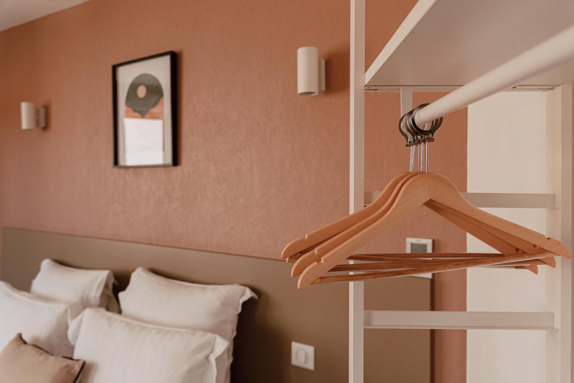 Mage Hotels - Hotel La Grenette 罗阿纳 外观 照片