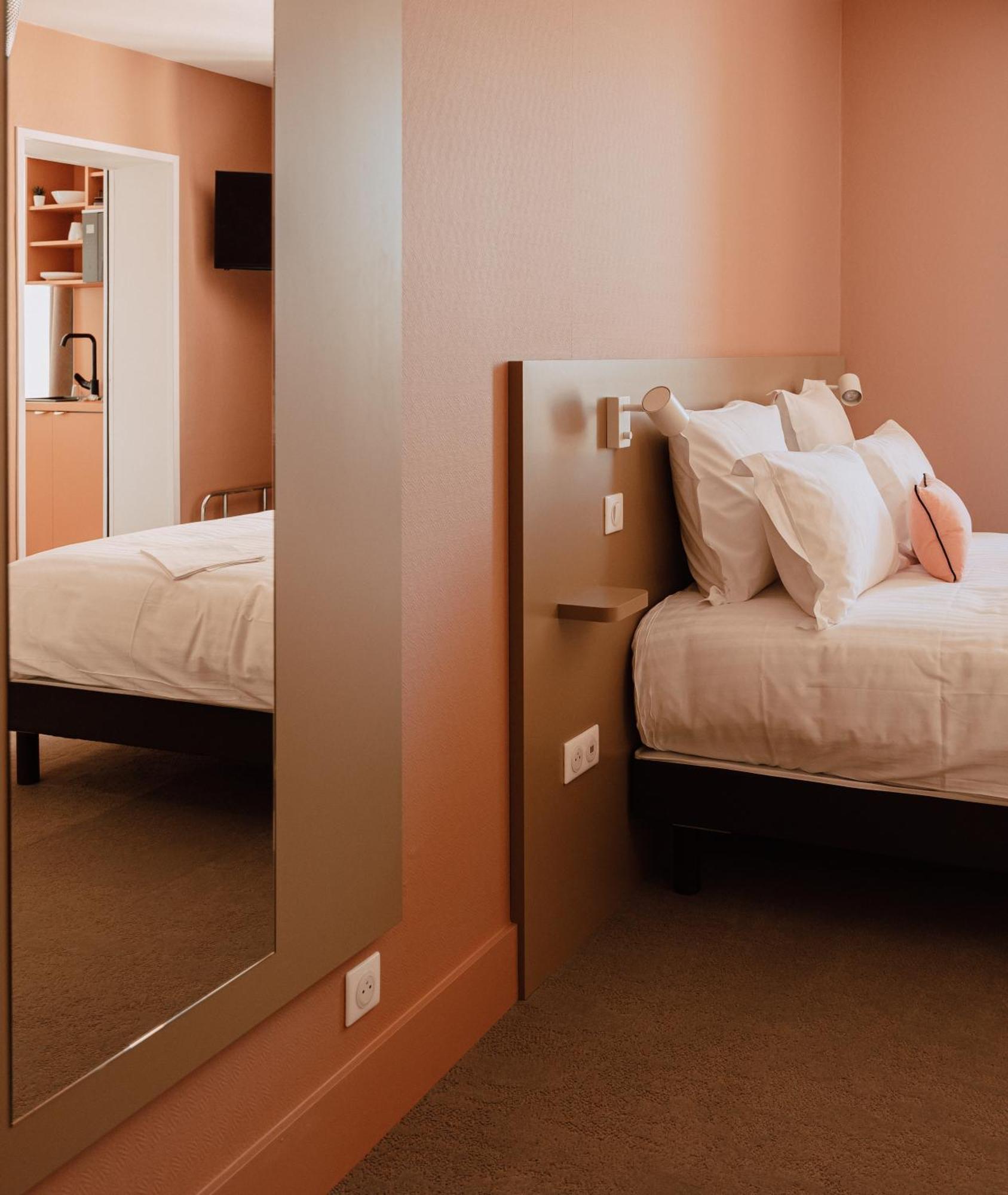 Mage Hotels - Hotel La Grenette 罗阿纳 外观 照片